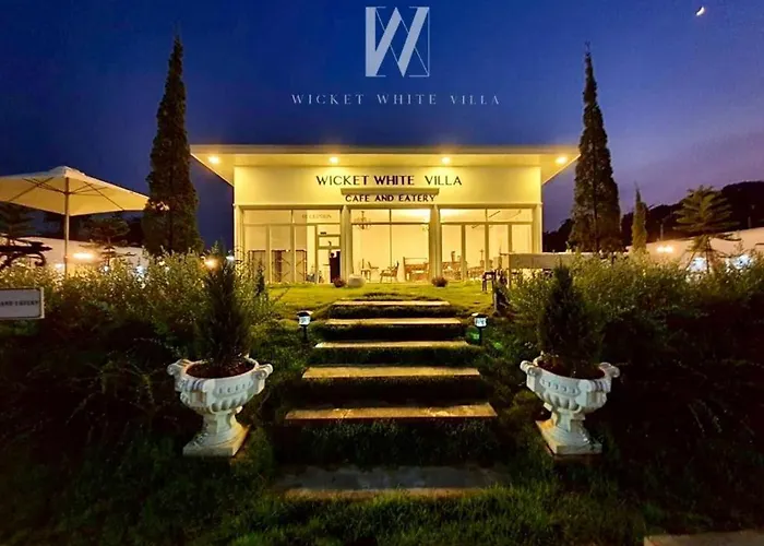 Wicket White