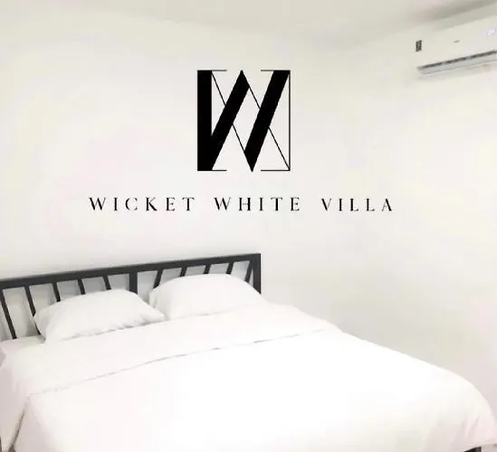 Hotel Wicket White