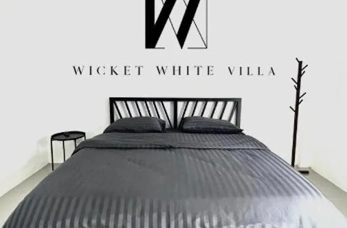 Hotel Wicket White